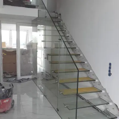 Glasgeländer