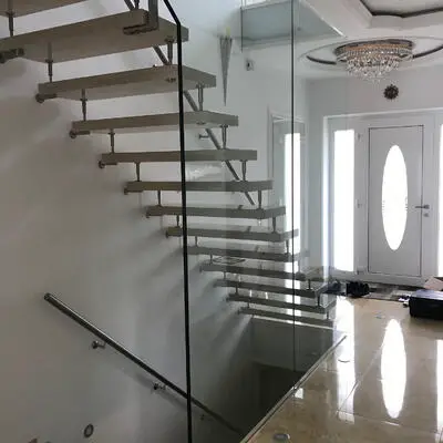 Glasgeländer